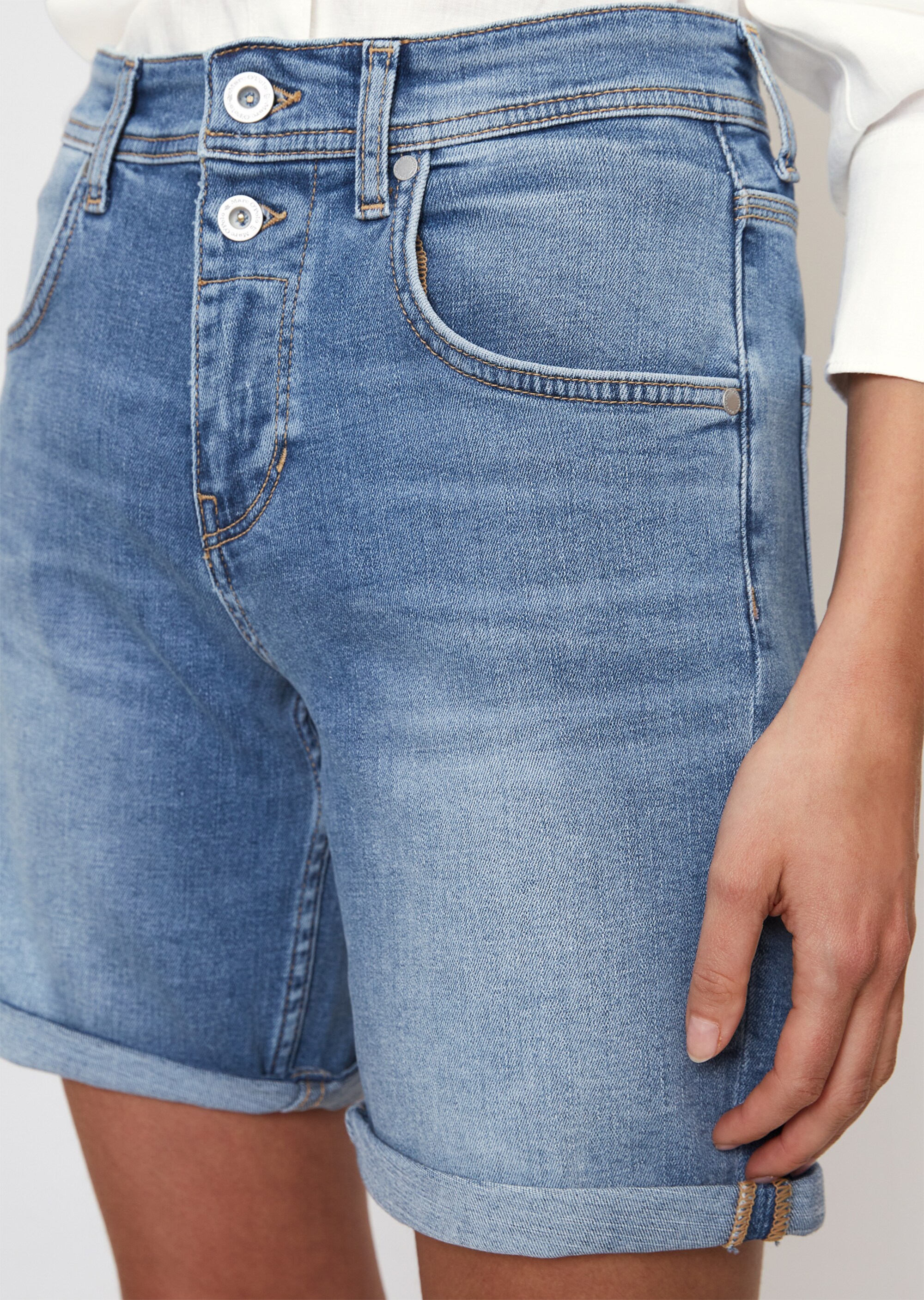 Jeans-Shorts Modell THEDA boyfriend mid waist aus Baumwoll-Mix