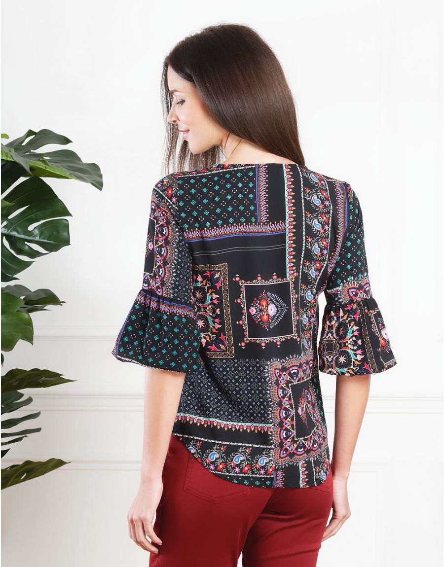 Blouse noire et violette