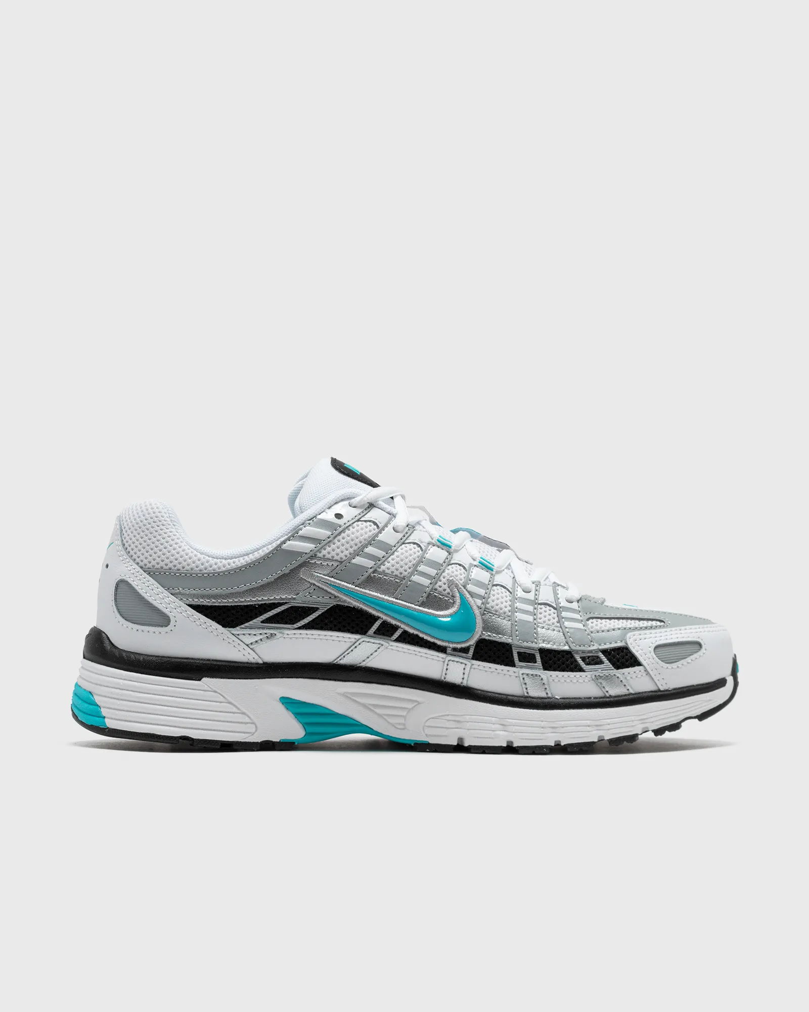 Nike NIKE P-6000