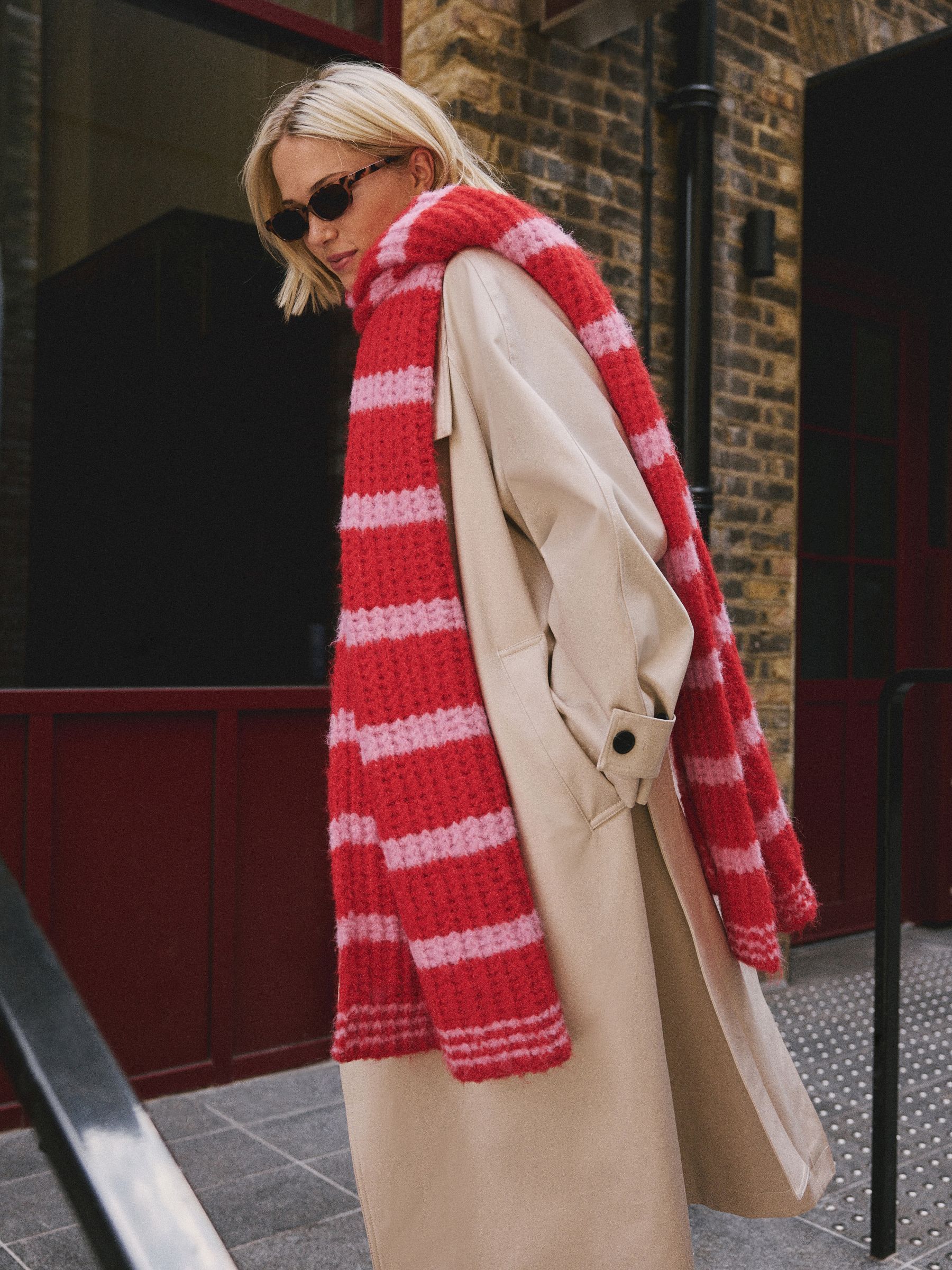 Roze - Knitted Wool Blend Striped Scarf