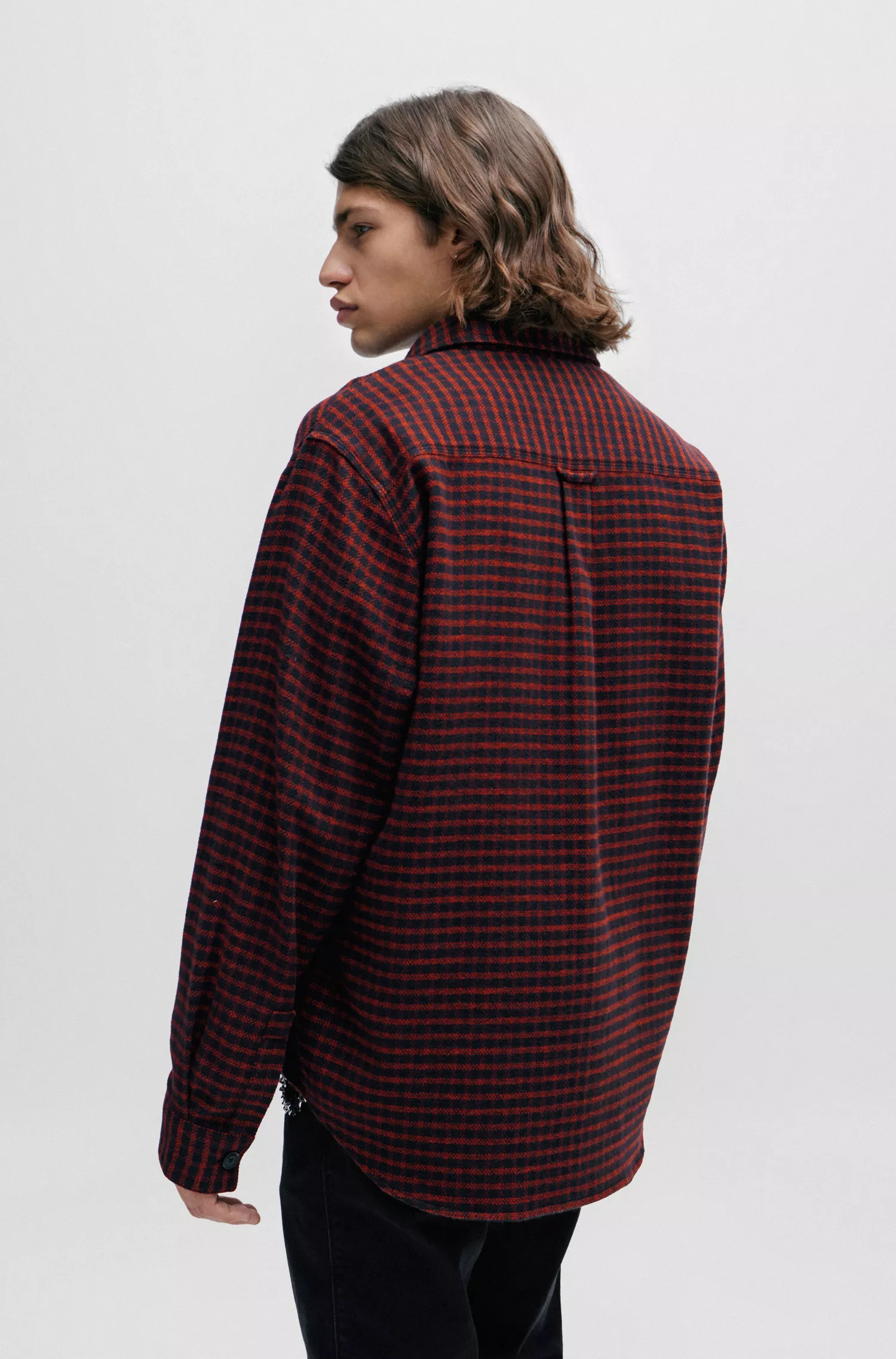 Camisa HUGO vermelha de modelagem oversized em flanela de algodão xadrez.