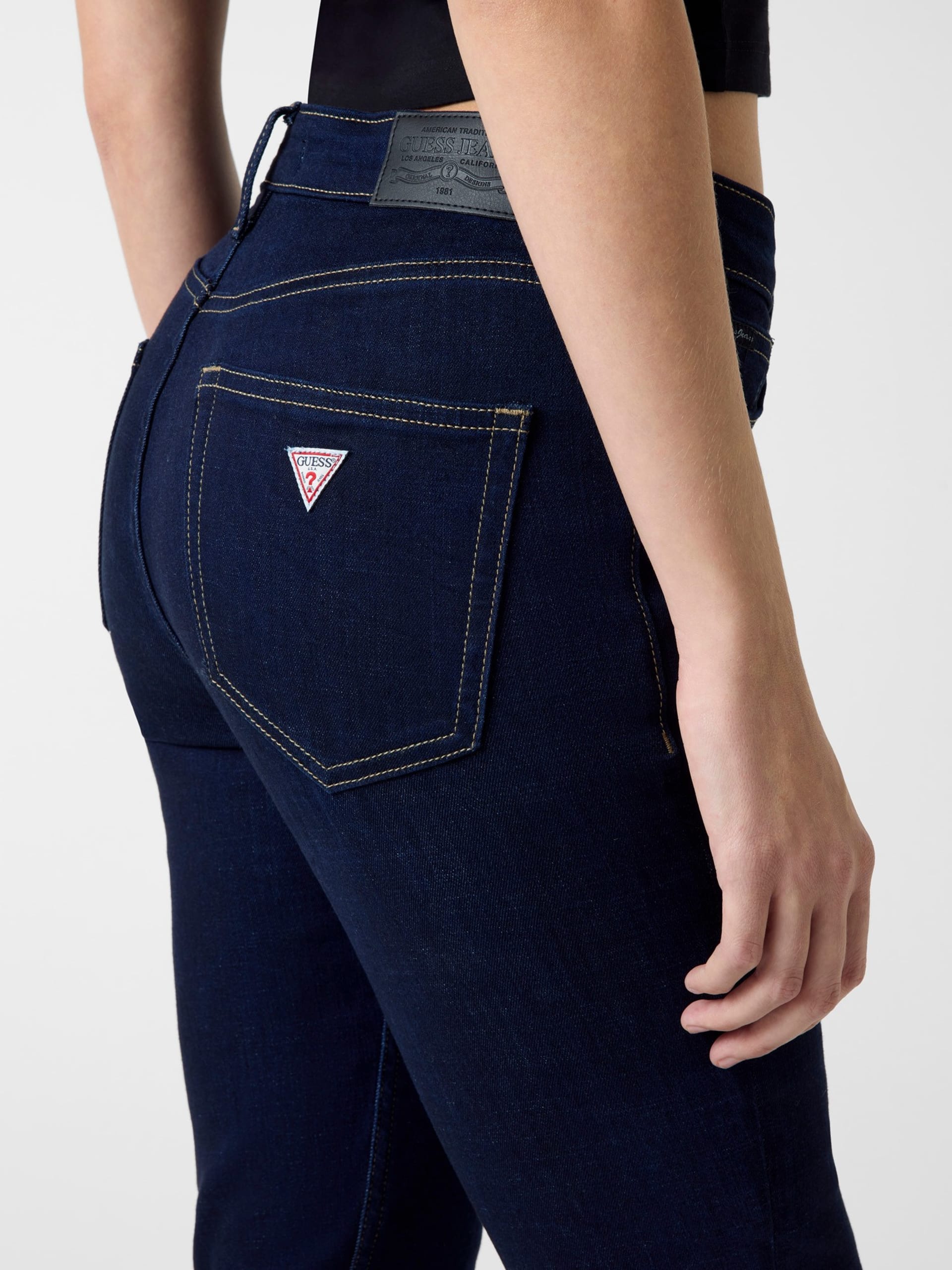 Calça jeans skinny de cintura alta G05