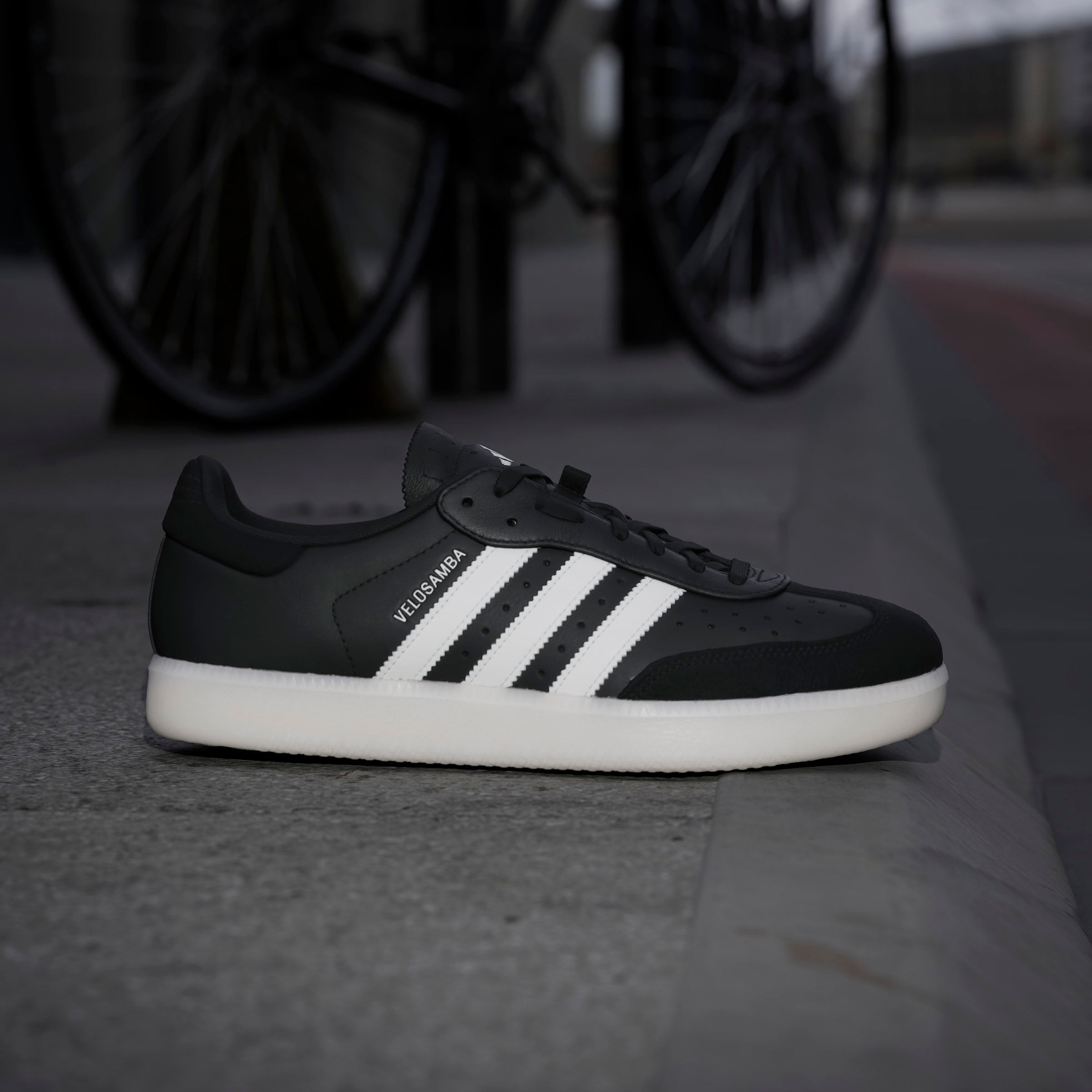 adidas Performance Fahrradschuh »VELOSAMBA LEATHER«  Fahrradschuh