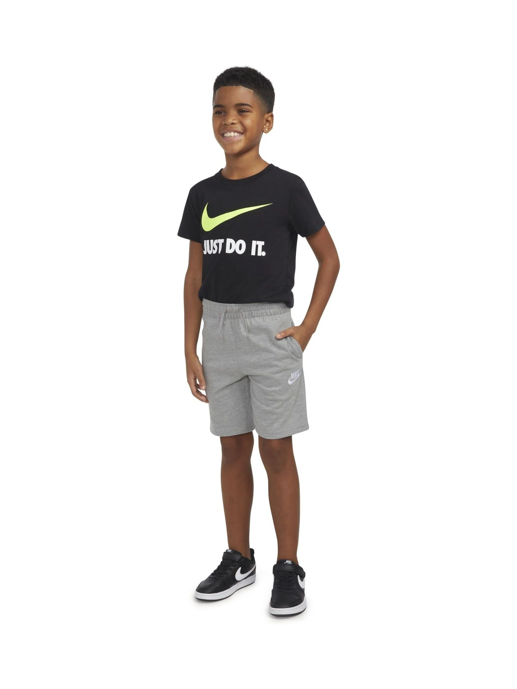 Nike Club short voor kleine kinderen