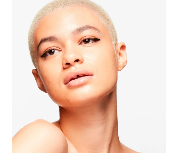 M•A•C Strobe Dewy Skin TintMedium 1