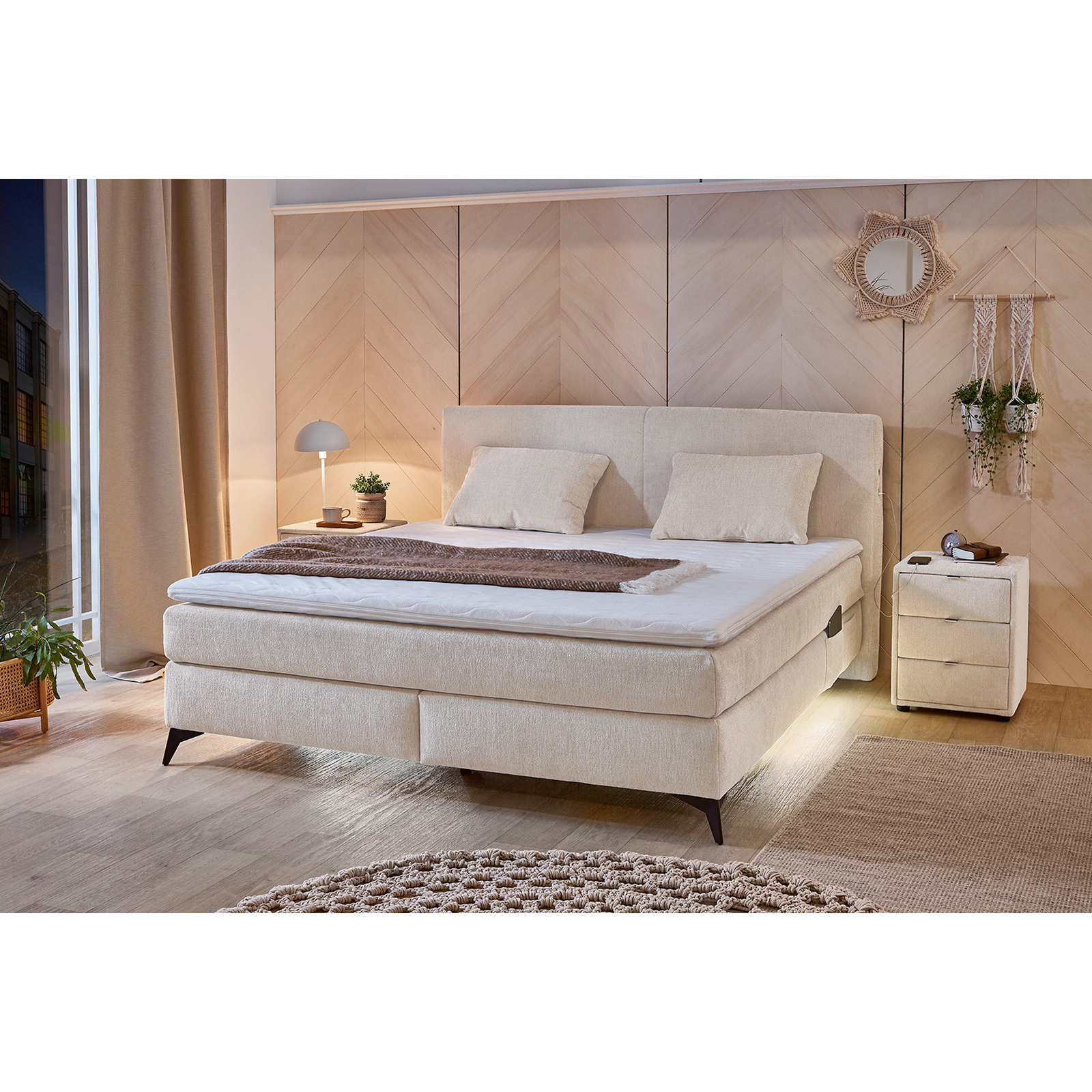 Boxspringbett Kira, Stoff Chenille, 180 x 200 cm, mit LED-Unterflurbeleuchtung