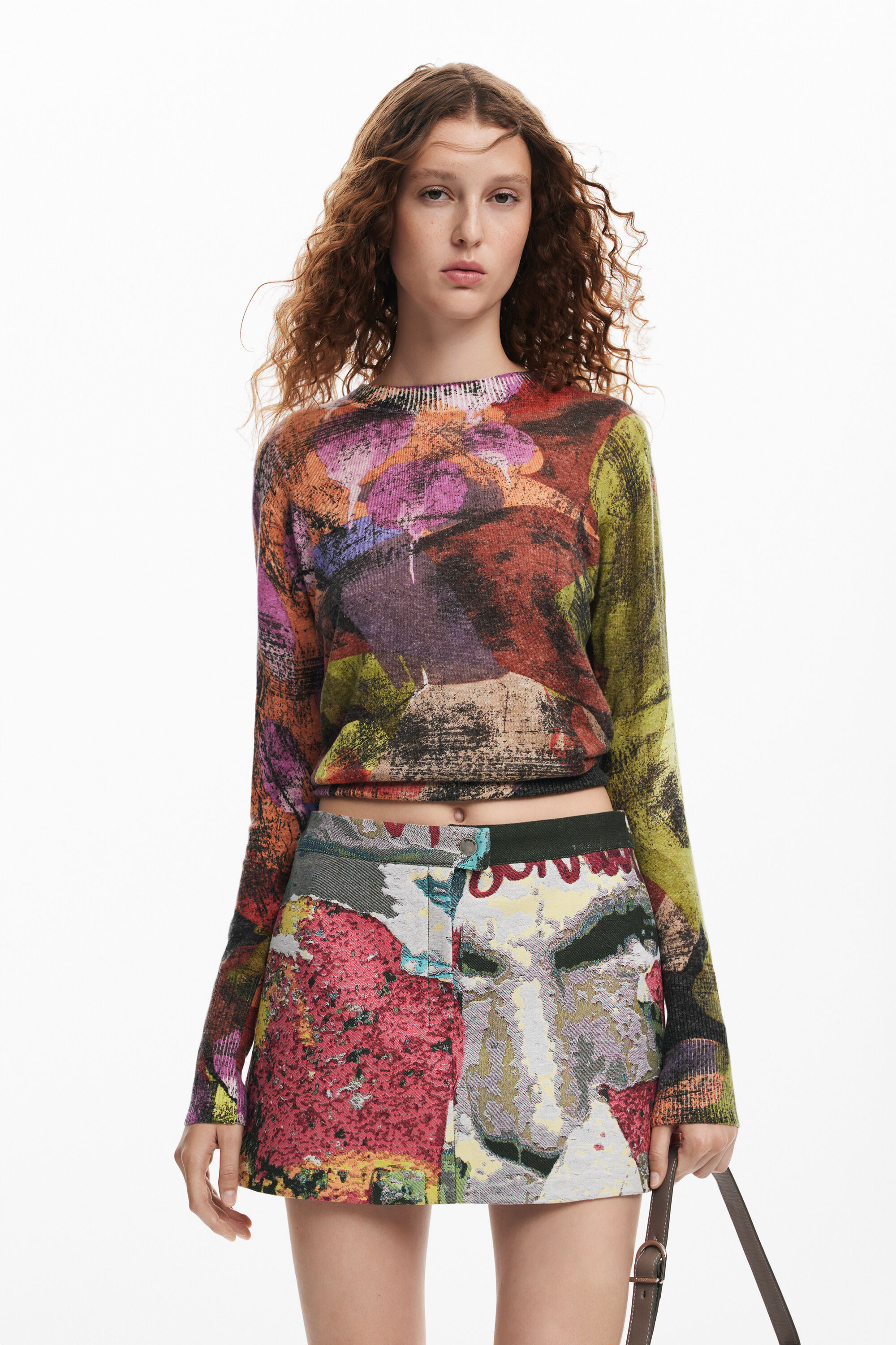 Saia curta floral da M. Christian Lacroix
