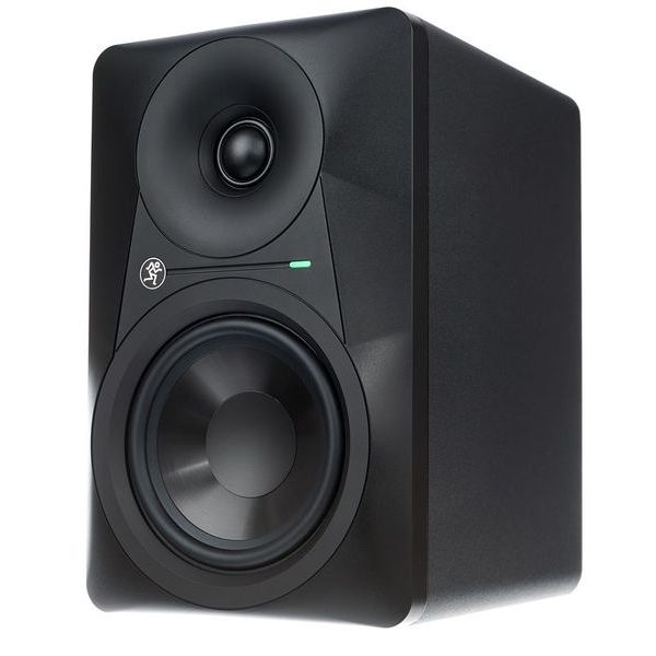 Mackie MR524