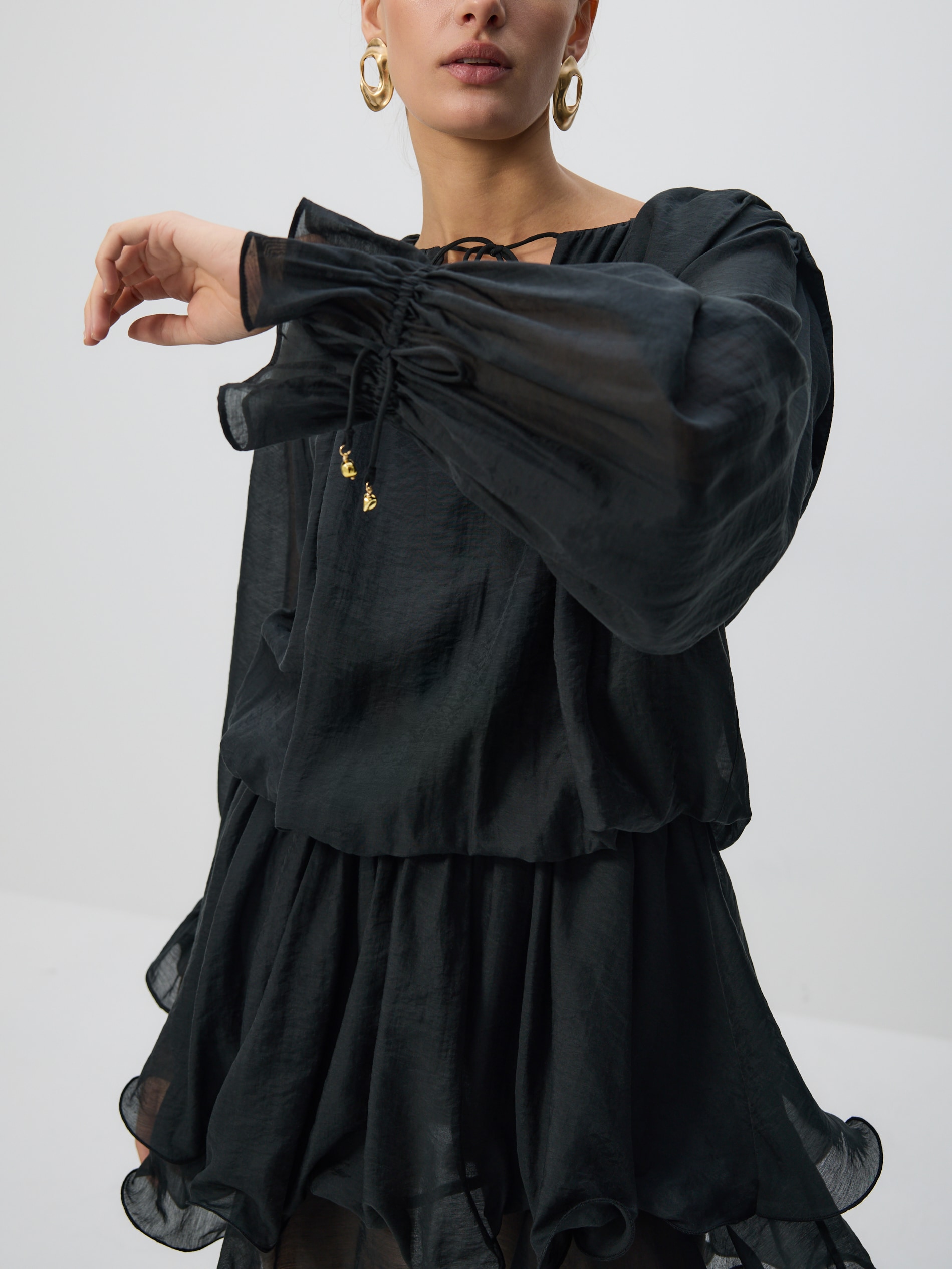 Minikleid mit Bindedetail