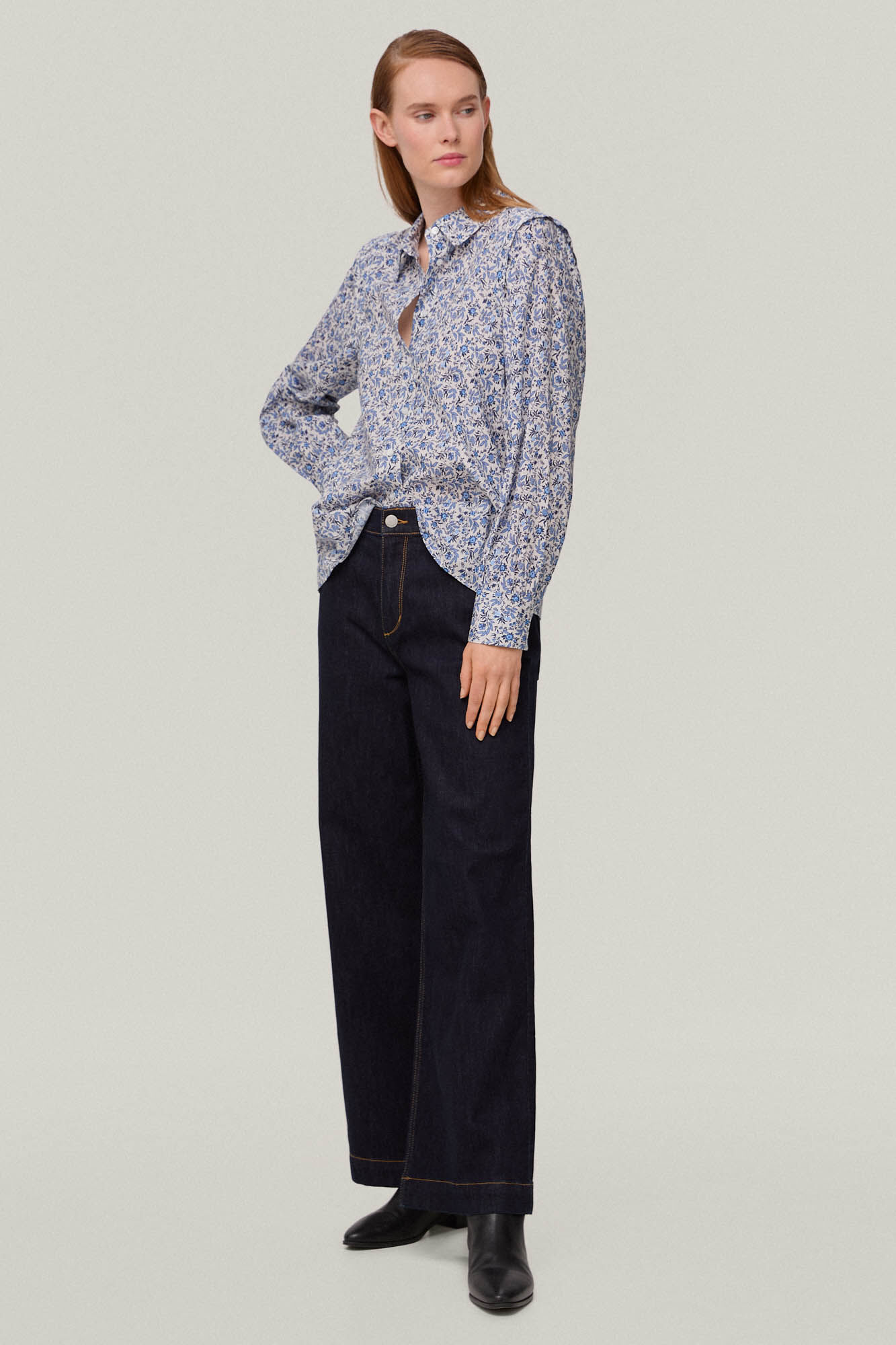 Blusa com estampa floral - Azul