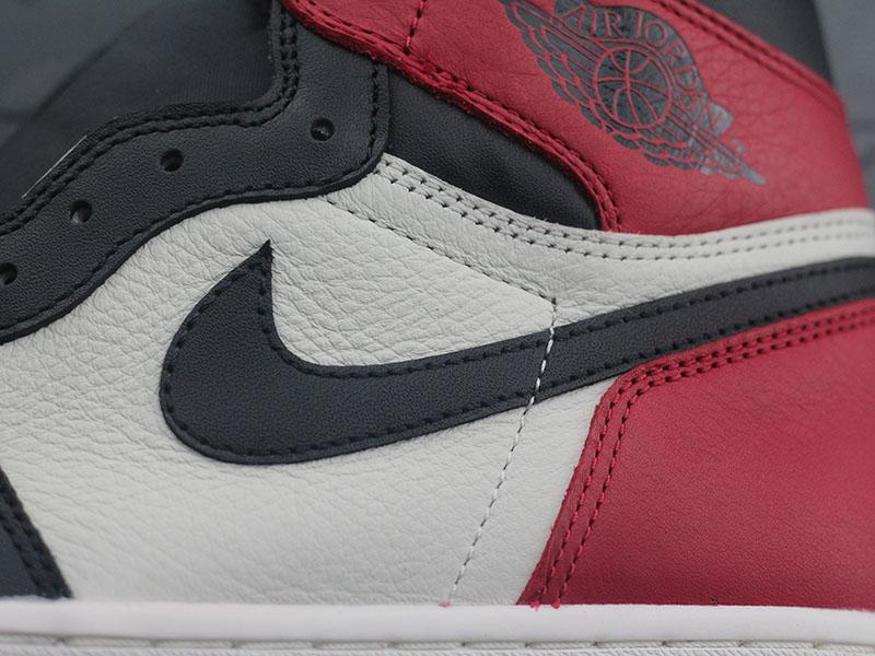 Jordan 1 Retro High Bred Toe