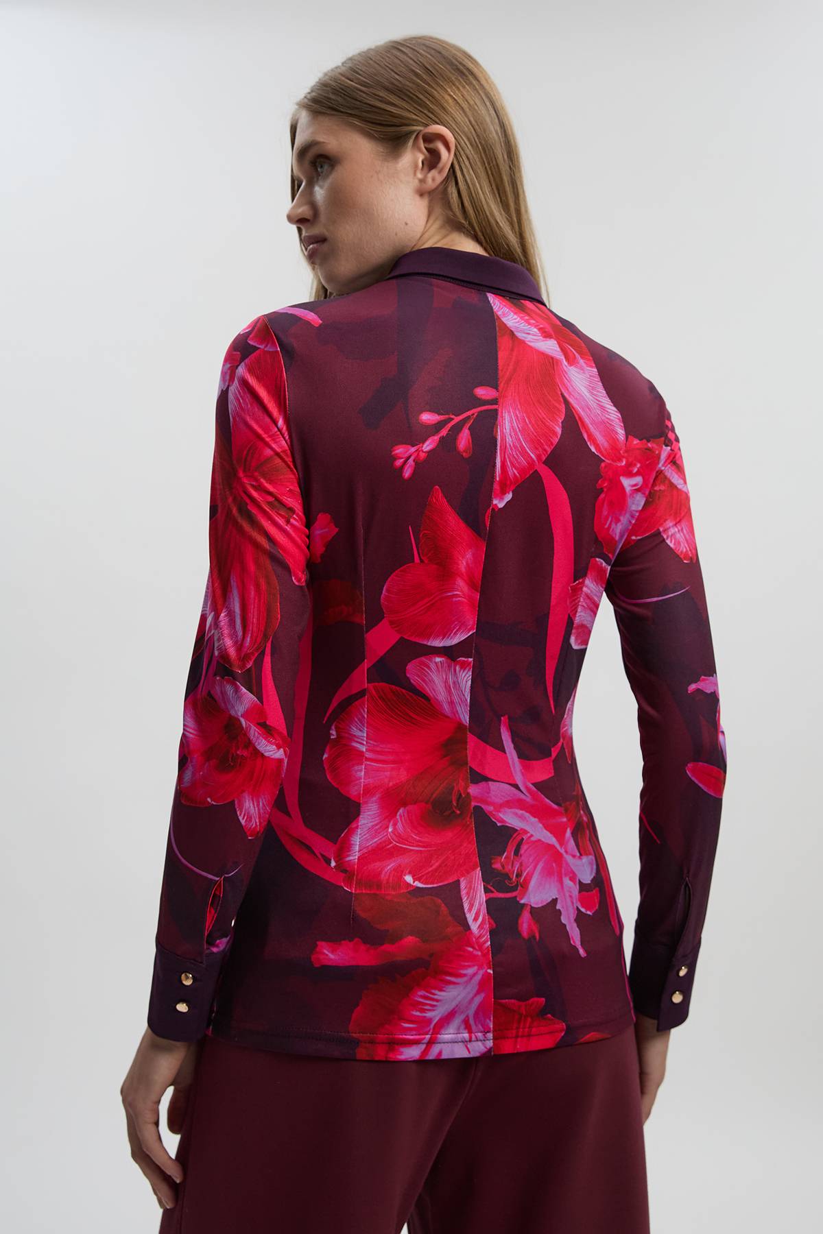 KarenMillen Chemise à Manches Longues Col Classique en Crêpe Imprimé Floral