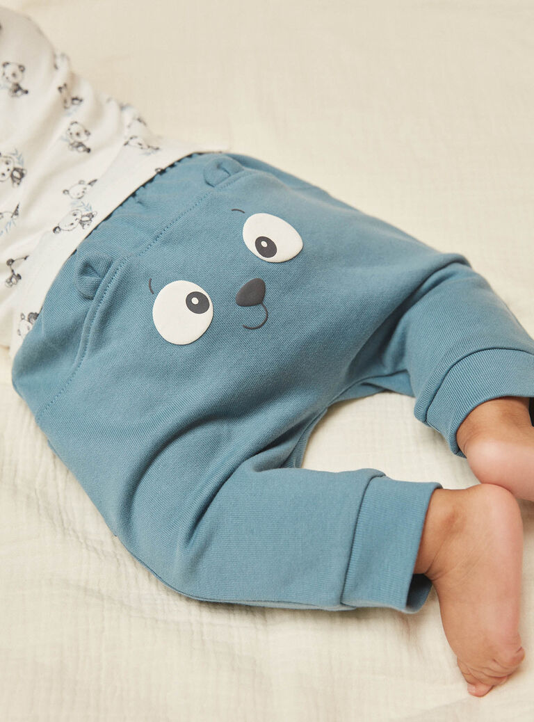Body T-shirt écru, pantalon bleu et bandana écru et bleu grisé
