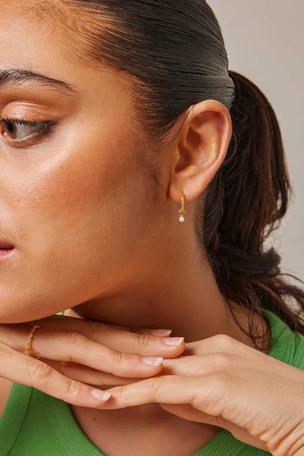 ENAMEL Copenhagen  Belle Pearl øreringe - Pearl/forgyldt