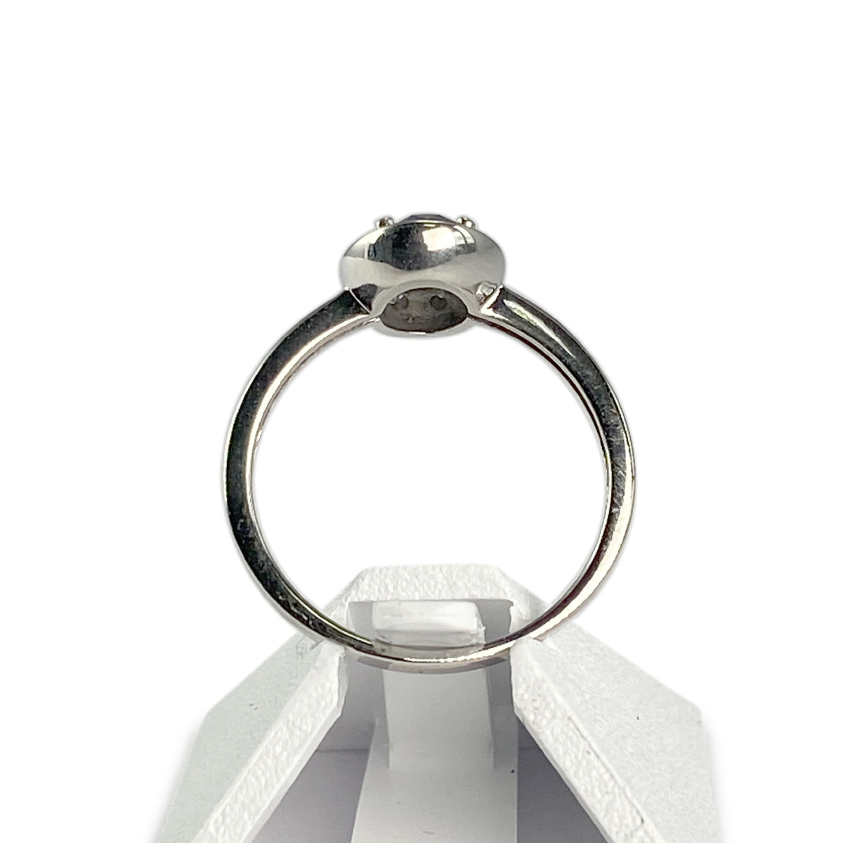 Bague d'occasion or 375 blanc saphir ovale et diamants
