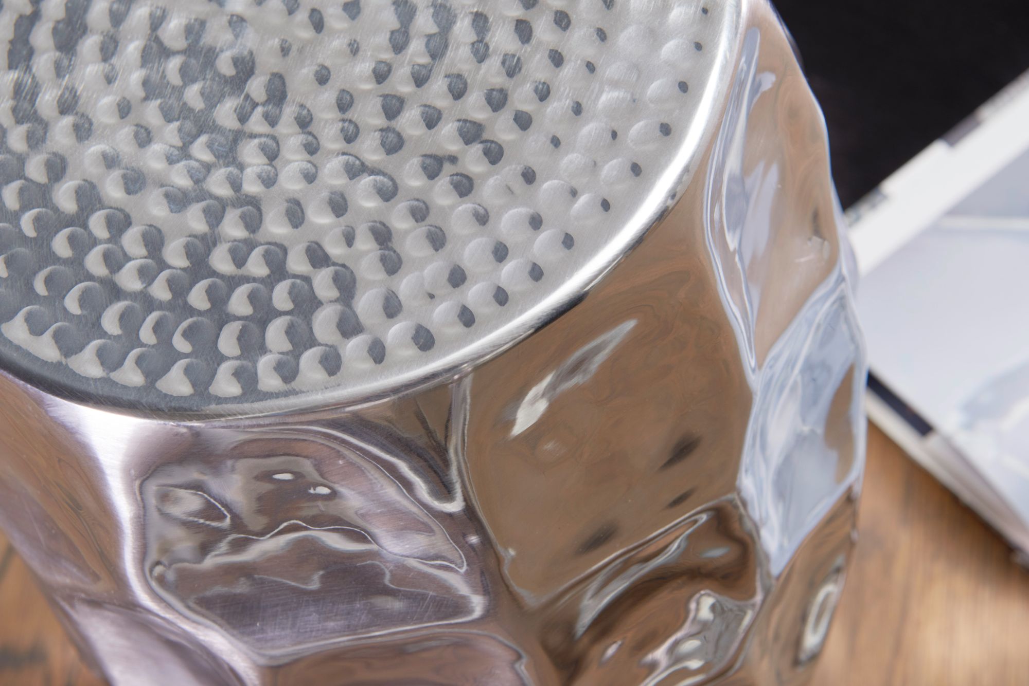 KADIMA DESIGN Orientalischer Beistelltisch ENNS: Hammerschlag-Design, Aluminium, pflegeleicht