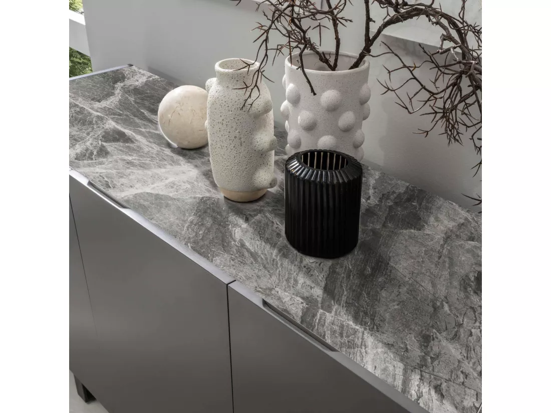 Pegaso Buffet 3 portes (150 x 45 x H 85 cm) en céramique gris foncé