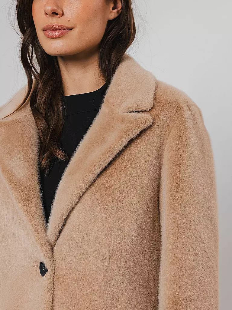 RINO&PELLE Mantel in Felloptik SAAMI beige