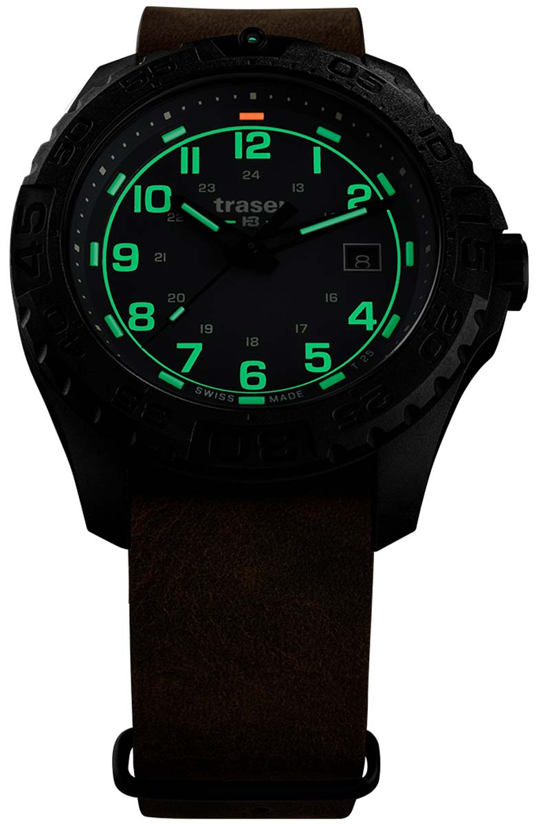 Traser Herrenarmbanduhr 109038 - 44 mm