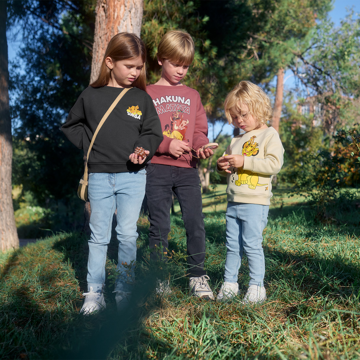 Topolino Der König der Löwen Sweatshirt dunkelrosa