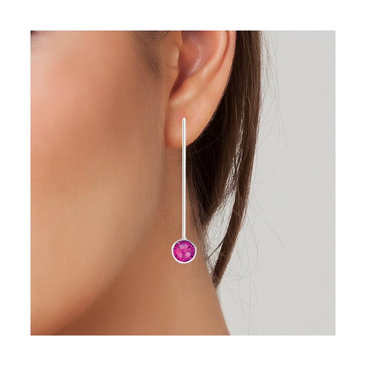 Boucles d'oreilles point de lumière rouge SC Crystal ornées de Cristaux scintillants