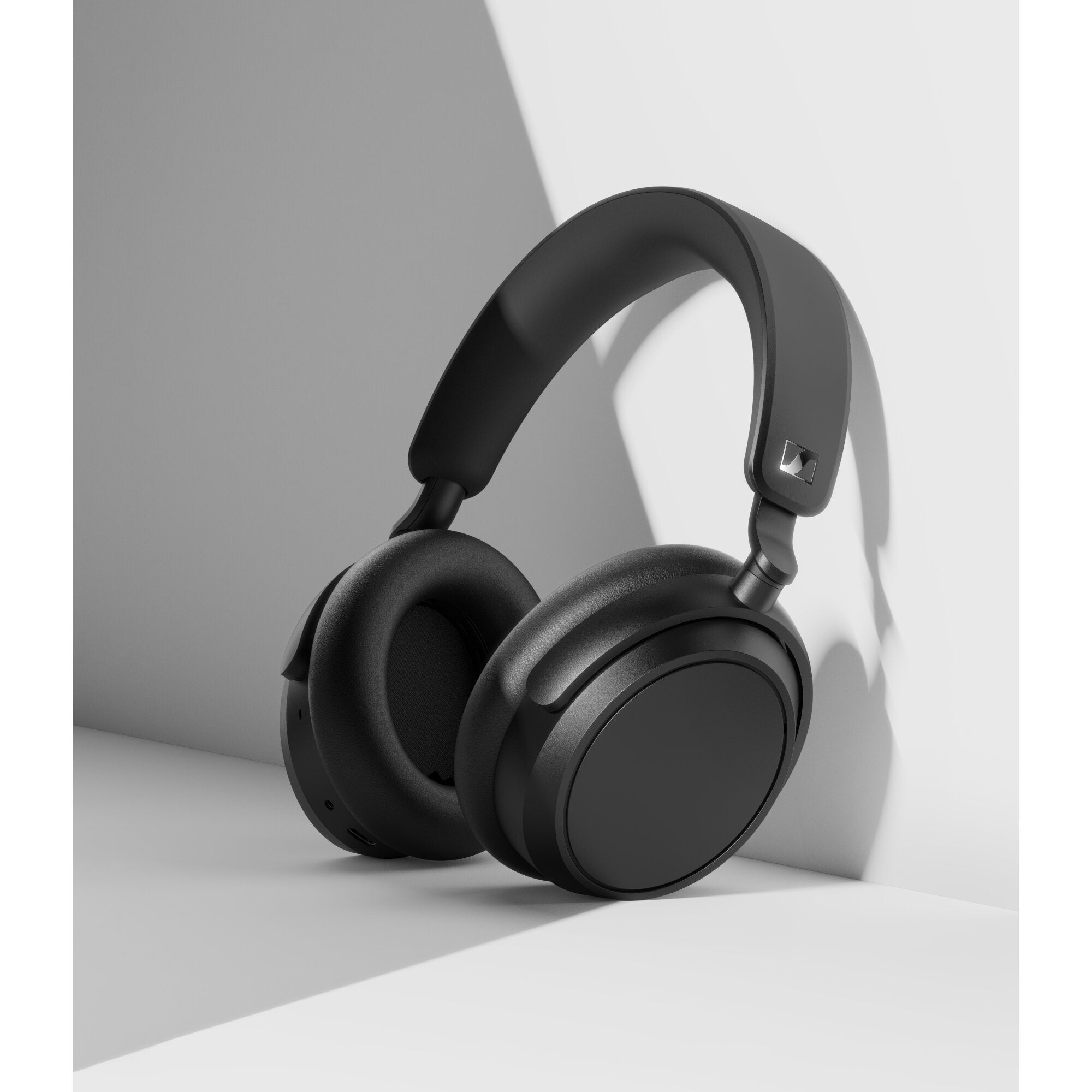 Sennheiser Accentum Plus Wireless Black Bluetooth Noise Cancelling koptelefoon