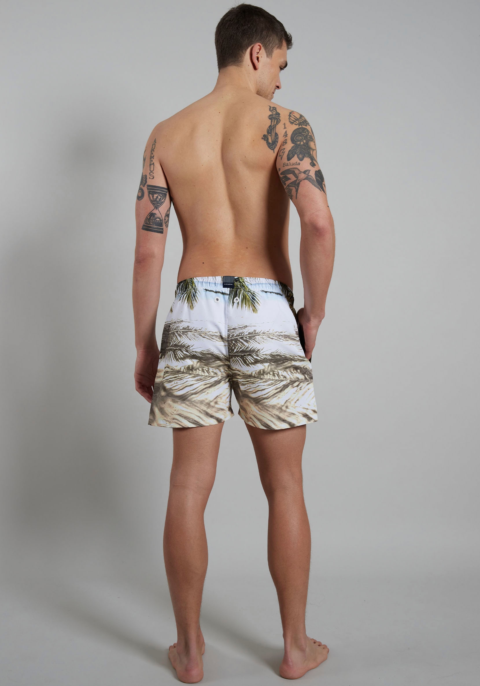 CECEBA Badeshorts , mit tollem Print für warme Sommertage