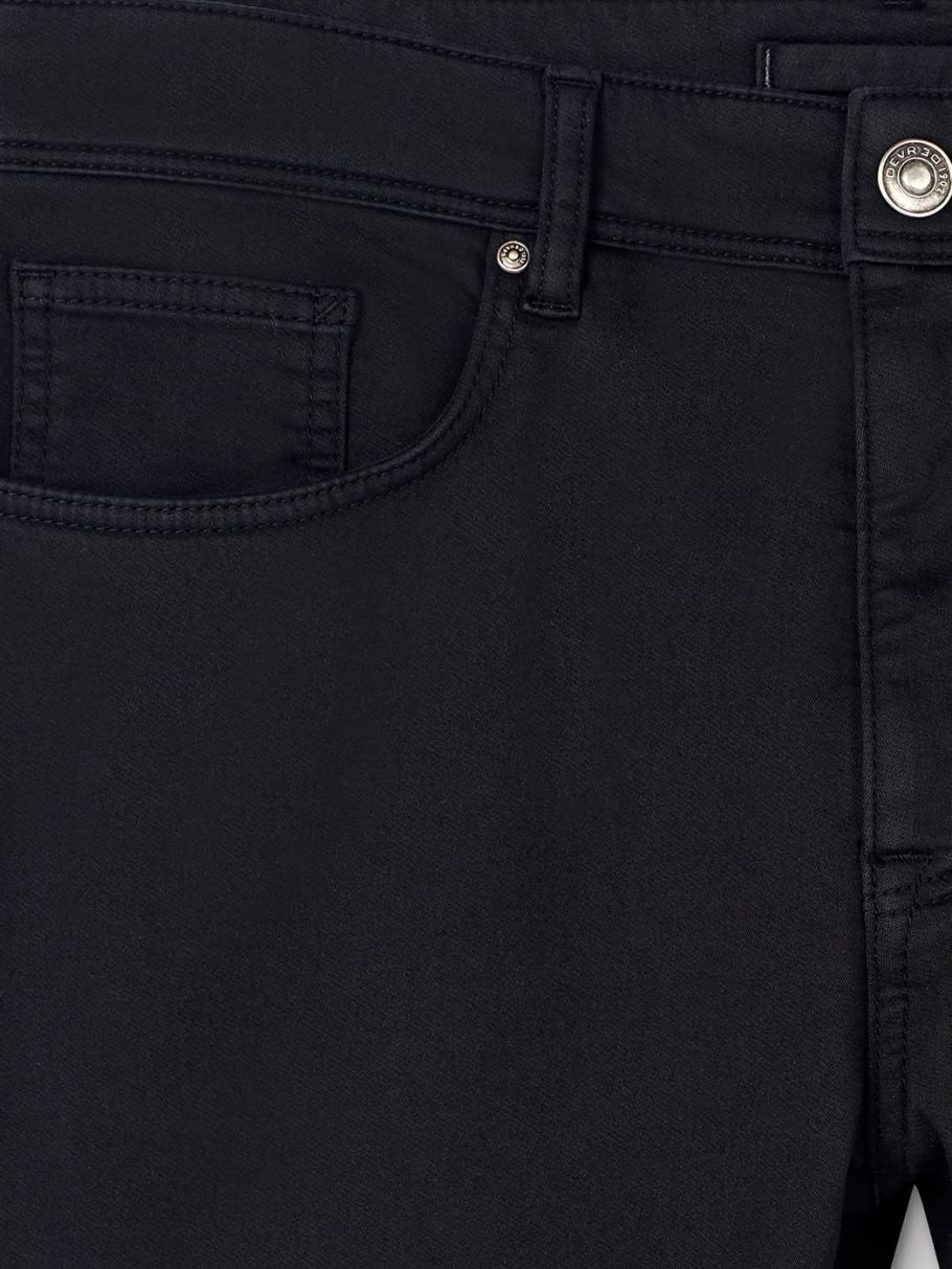 Jean couleur slim en coton élasthane uni