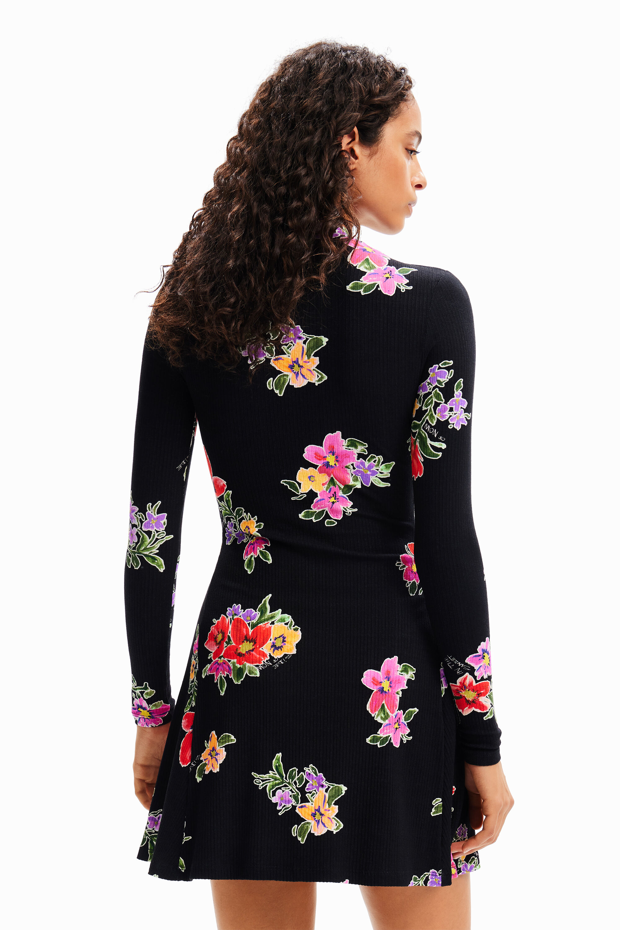 Robe courte patineuse fleurs
