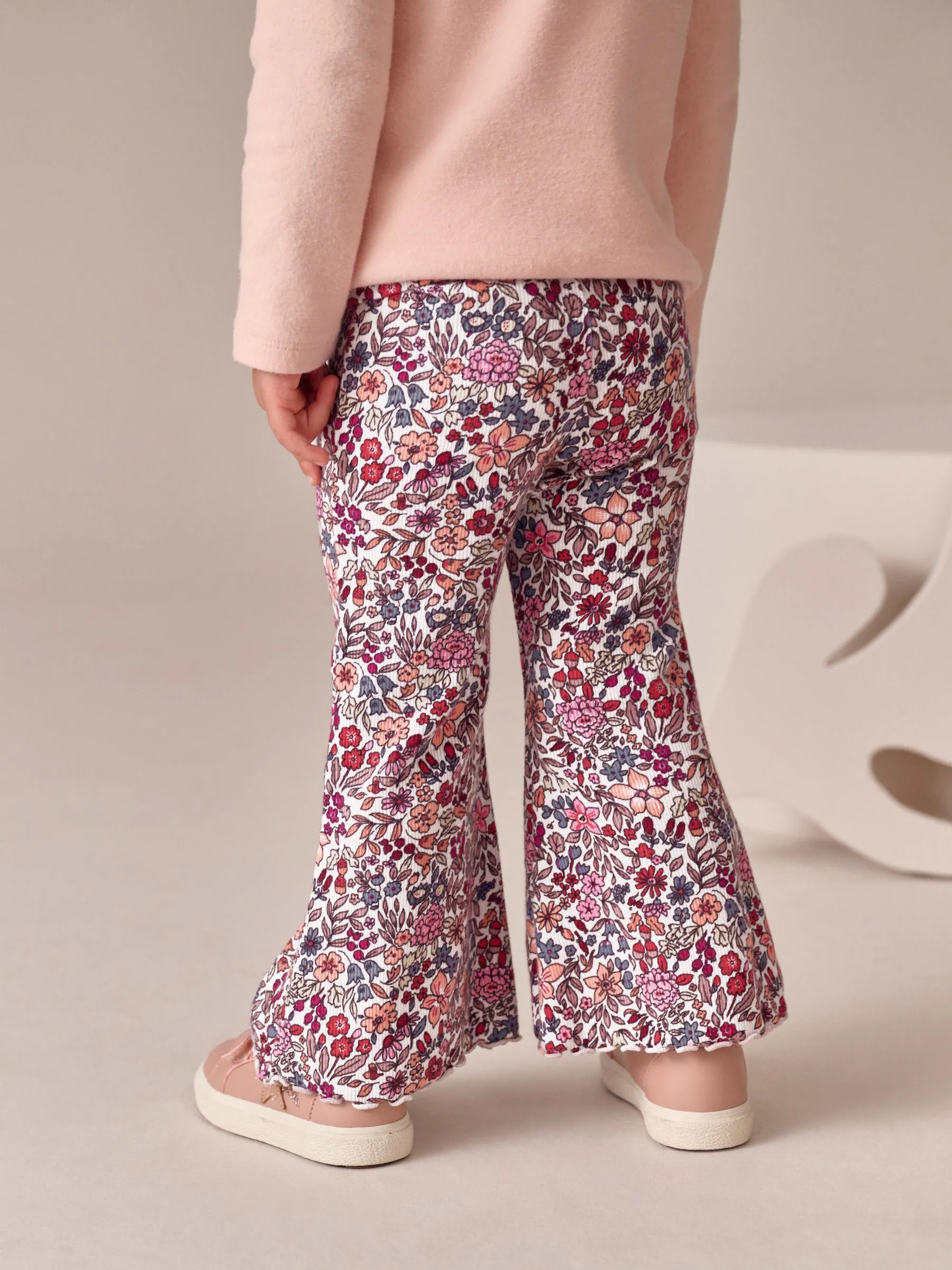 Ecru met fijne bloemenprint - Geribbelde flare legging (3 mnd-7 jr)
