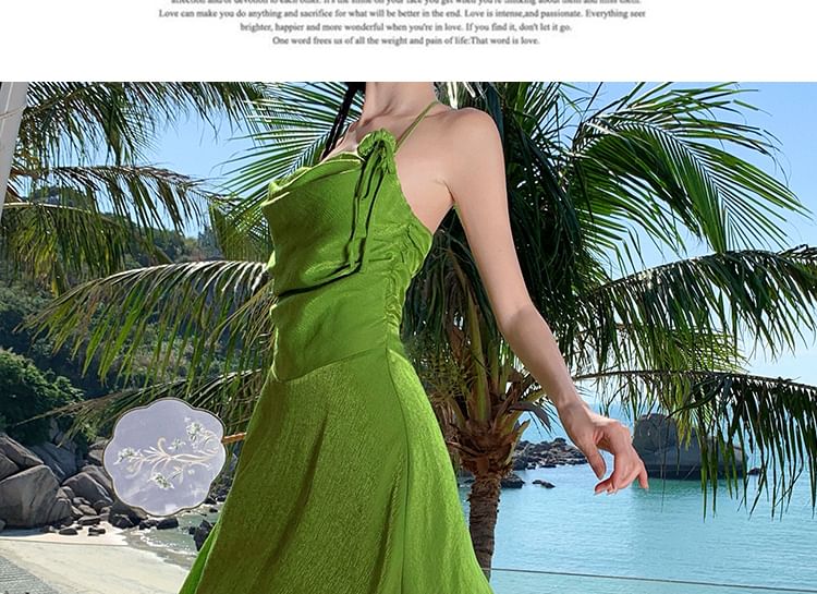Onjo - Halter Effen Asymmetrische Maxi Zonnejurk