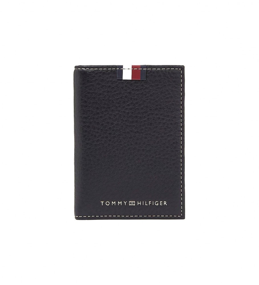 Carteira Tommy Hilfiger em couro premium com alça preta.
