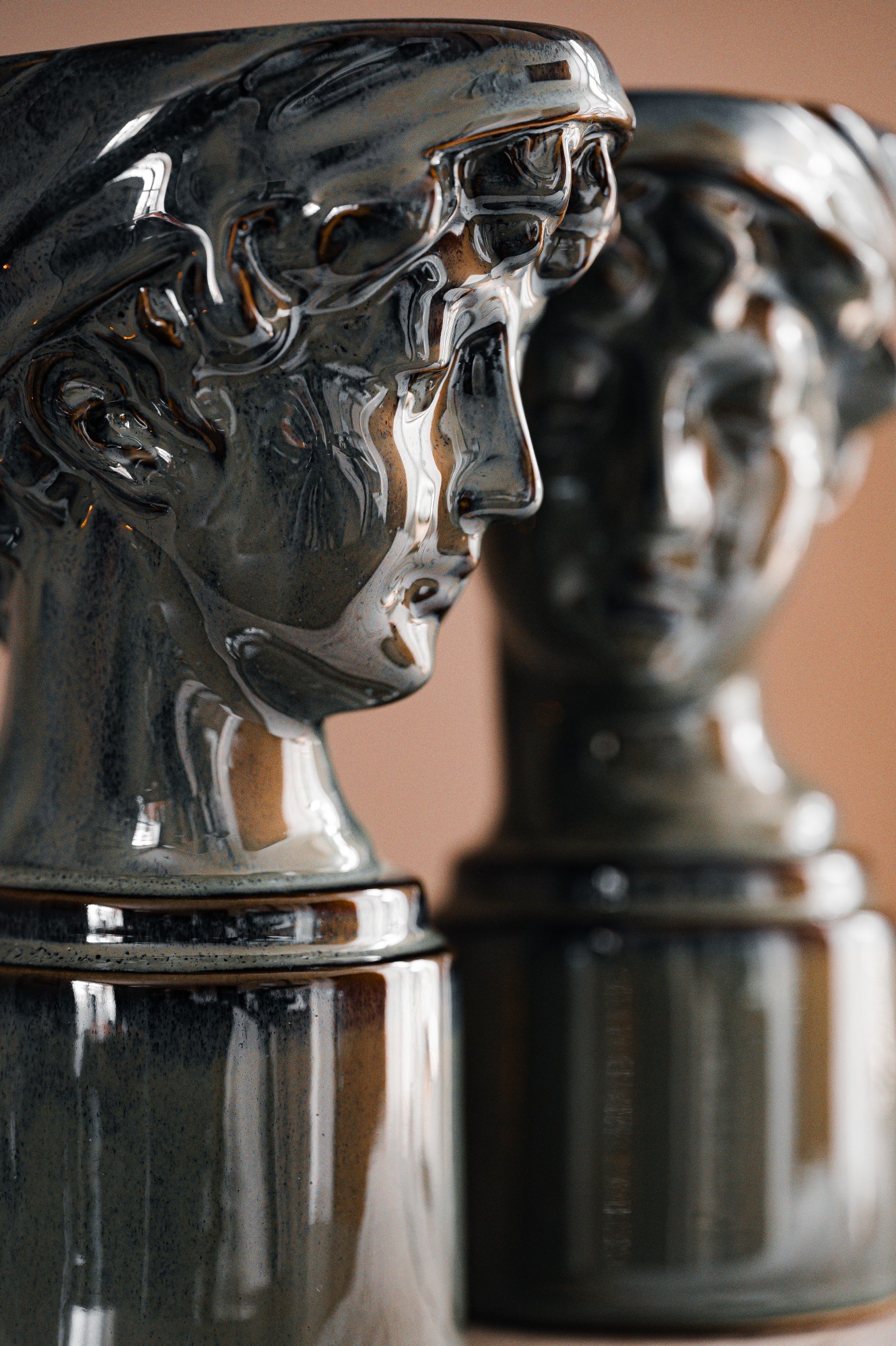 Keramikvase 'Joli Visage', L 15,8 cm, B 11,5 cm, H 24,5 cm von fischer's lagerhaus