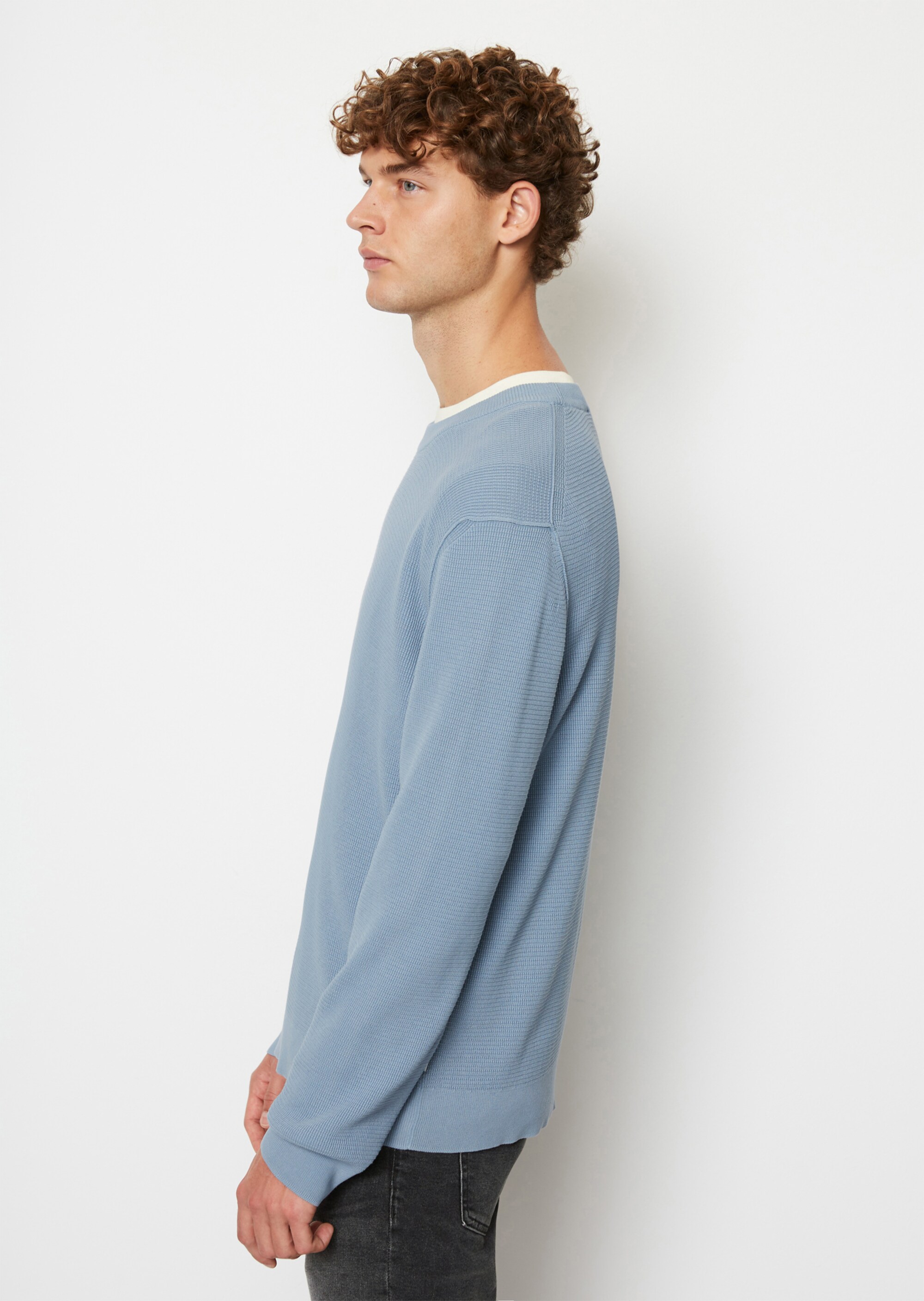 Pullover regular mit feiner Struktur