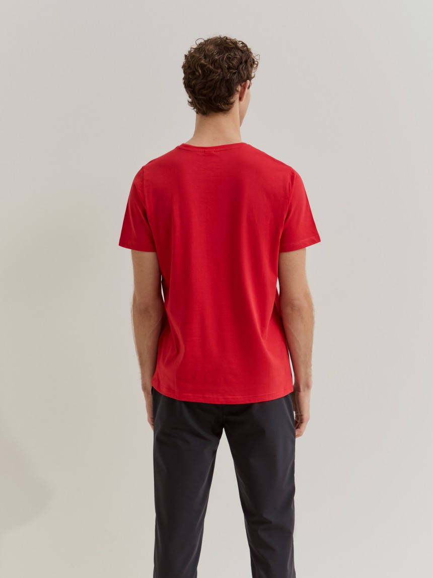 T-shirt básica em algodão