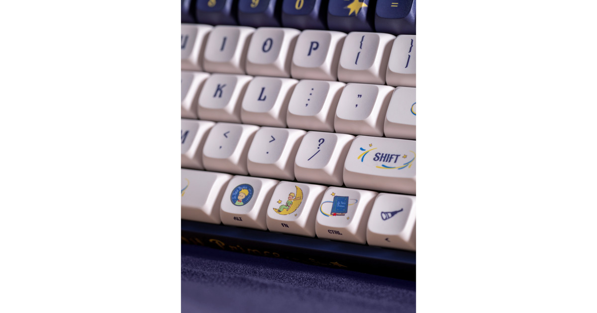 IqunixF97 Starry Tryst, gaming toetsenbord  (Donkerblauw/wit, US lay-out, Gateron Red, RGB leds, 96%, Hot-swappable, PBT, 2.4GHz | Bluetooth 5.1 | USB-C)