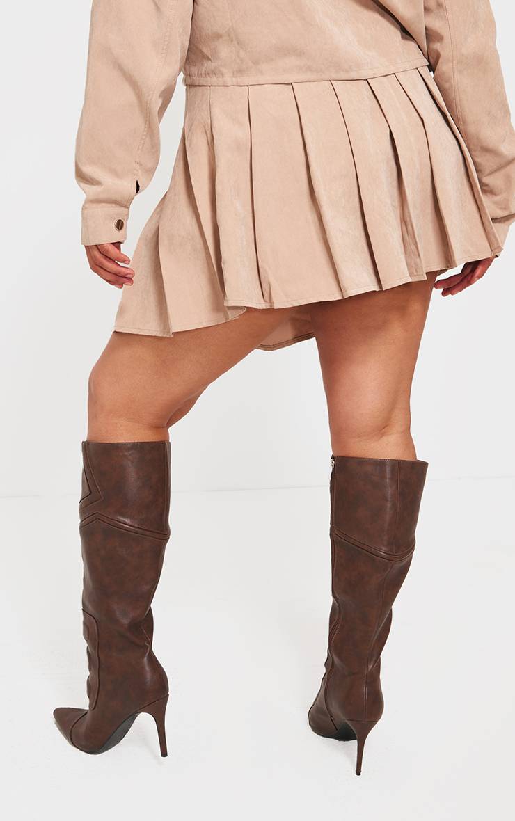 Sable Jupe Mini Plissée Grande Taille Avec Détail Passants De Ceinture Coordonné