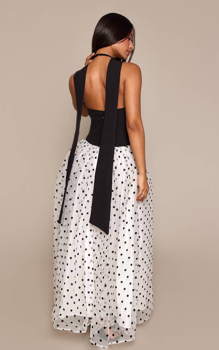 Noir Robe Longue Petite À Pois Avec Encolure Dos-nu, Taille Basse Et Jupe En Tulle