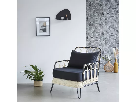 Fauteuil en rotin et métal noir