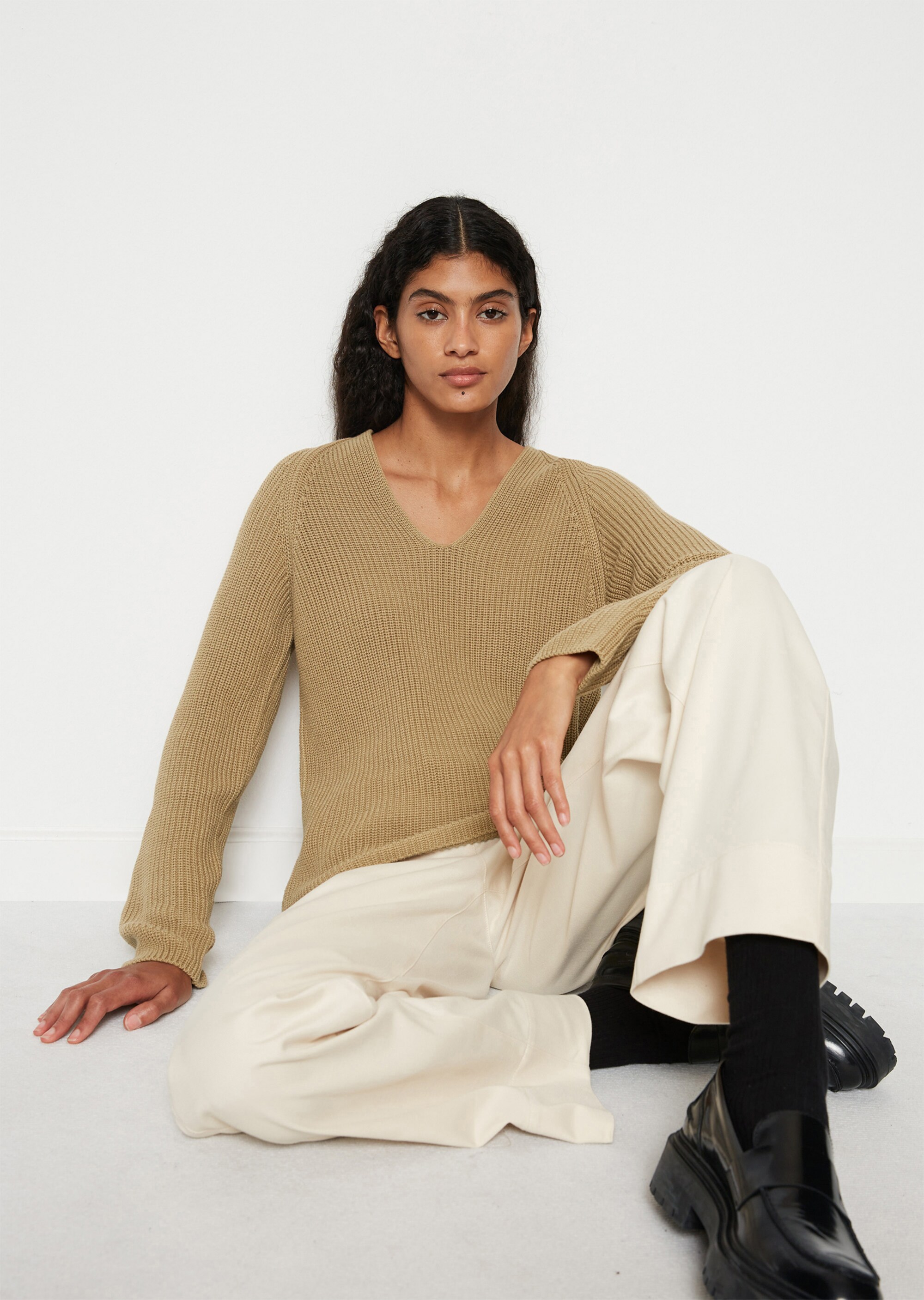 V-Neck-Strickpullover regularaus softem Baumwoll-Garn