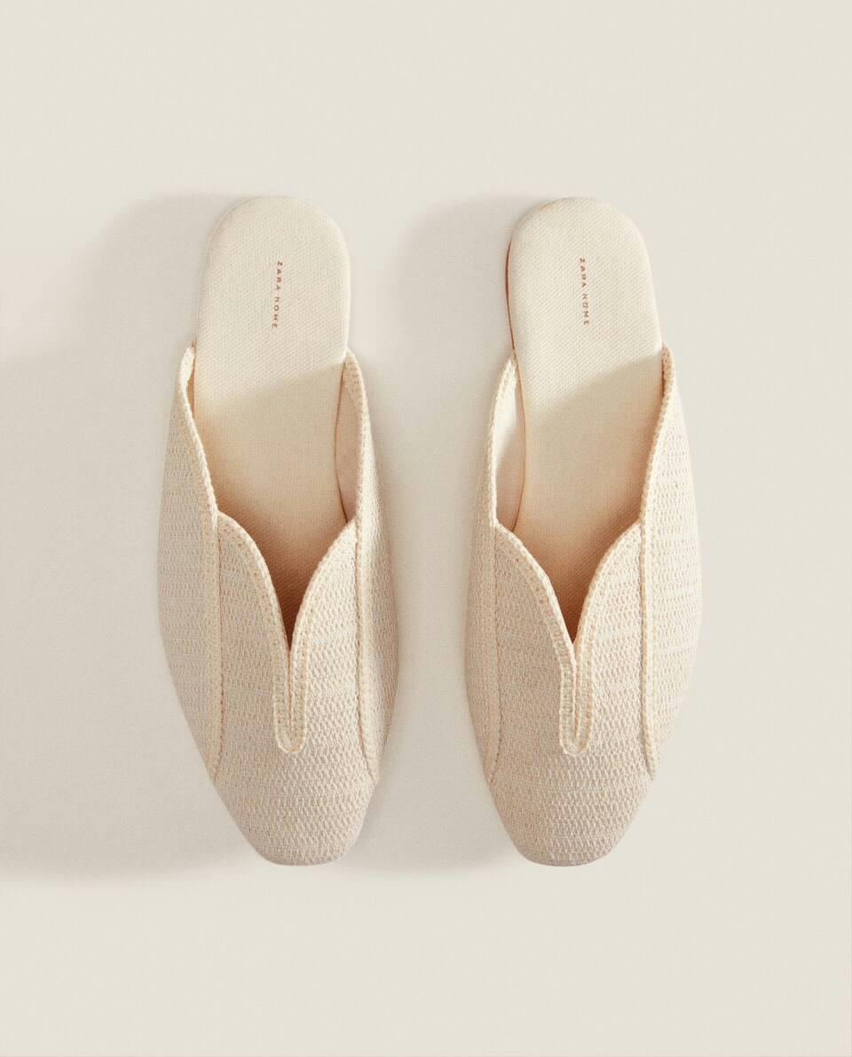 Pantufas Babouche com detalhes