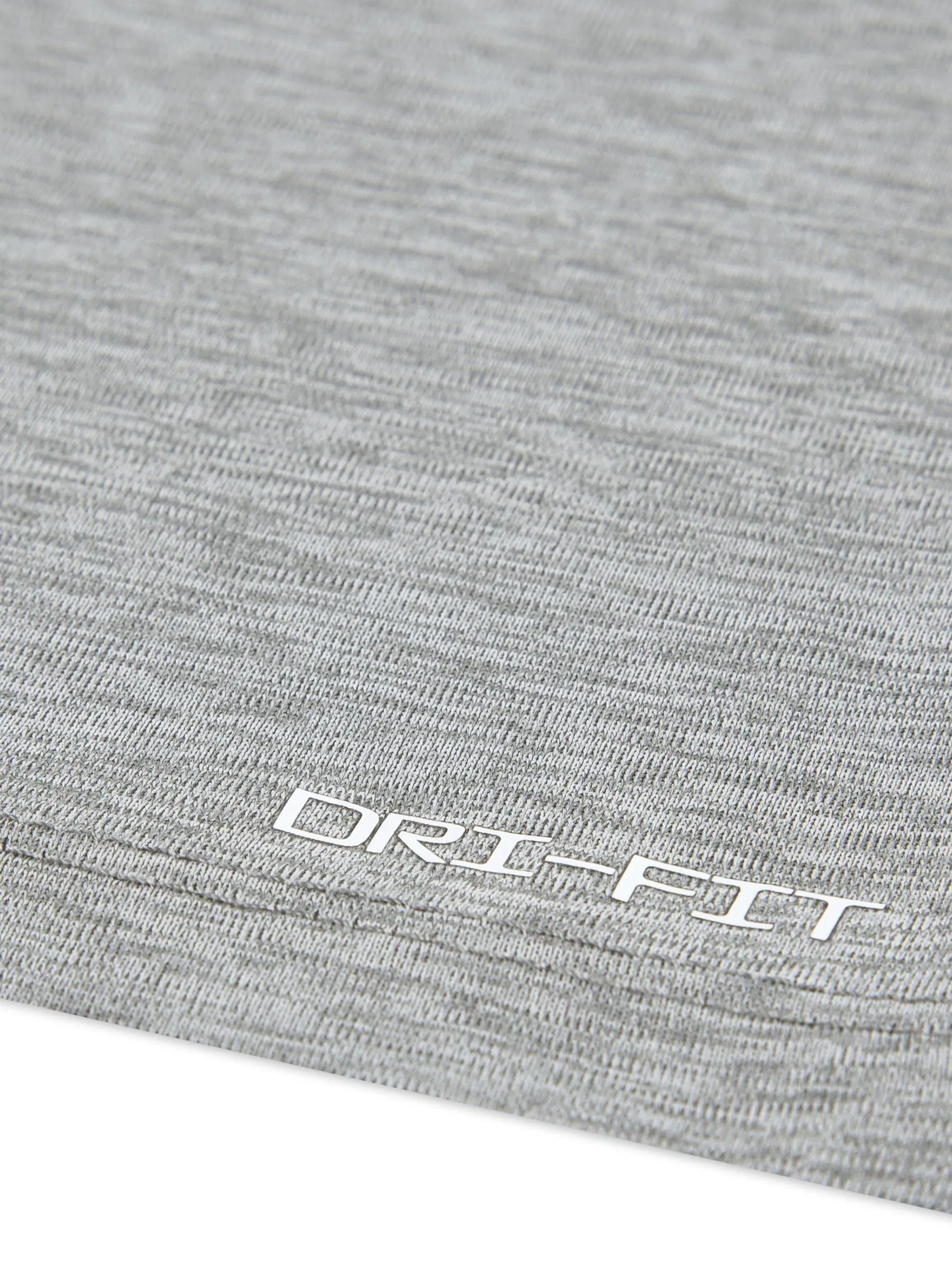 Zwart - Nike DriFIT-set van short en T-shirt voor kleine kinderen