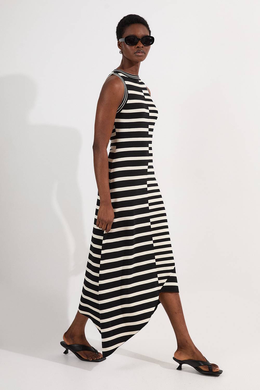 KarenMillen Robe Midi Tricotée Sans Manches à Rayures Asymétriques et Ourlet Irrégulier Tall