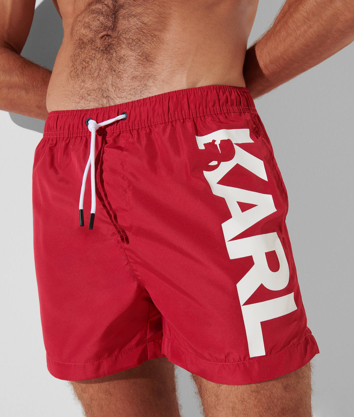 SHORT DE BAIN ORNÉ DU LOGO KARL