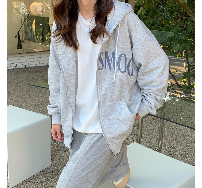 Racoon - Hoodie met rits en geborduurde letters