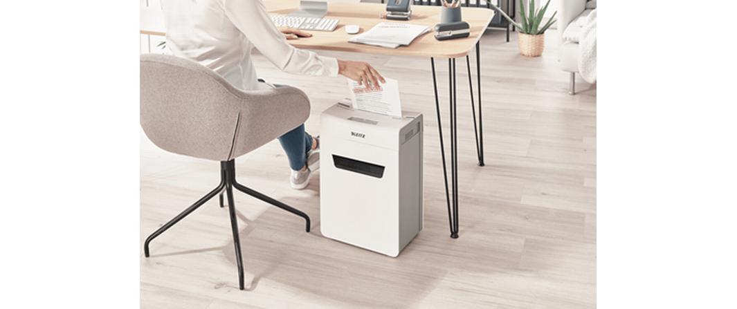 Aktenvernichter IQ Protect Premium 10X , P-4, 10 Blatt<br>Manueller Dokumentenvernichter mit Partikelschnitt für die sichere Vernichtung vertraulicher Unterlagen