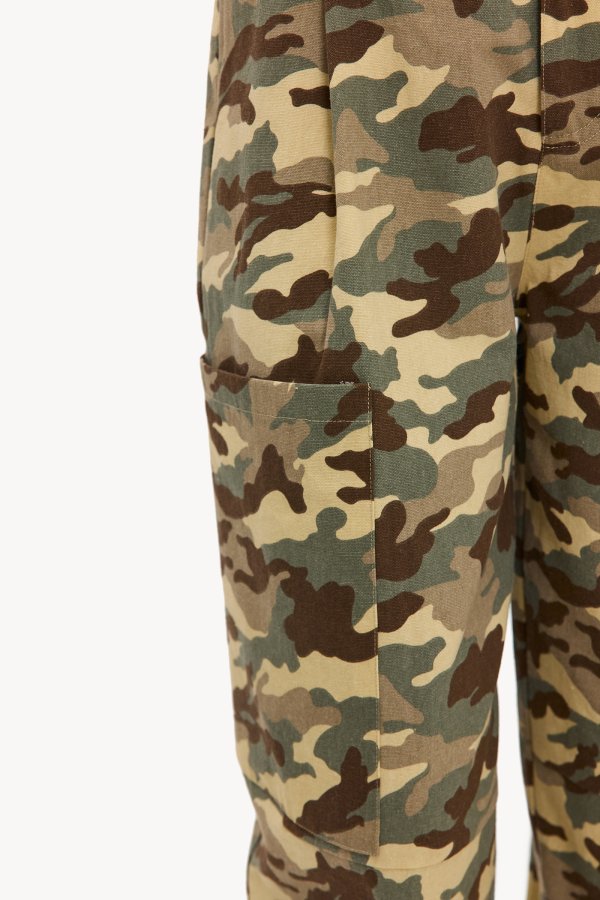 PURE ATTRACTION - KHAKI