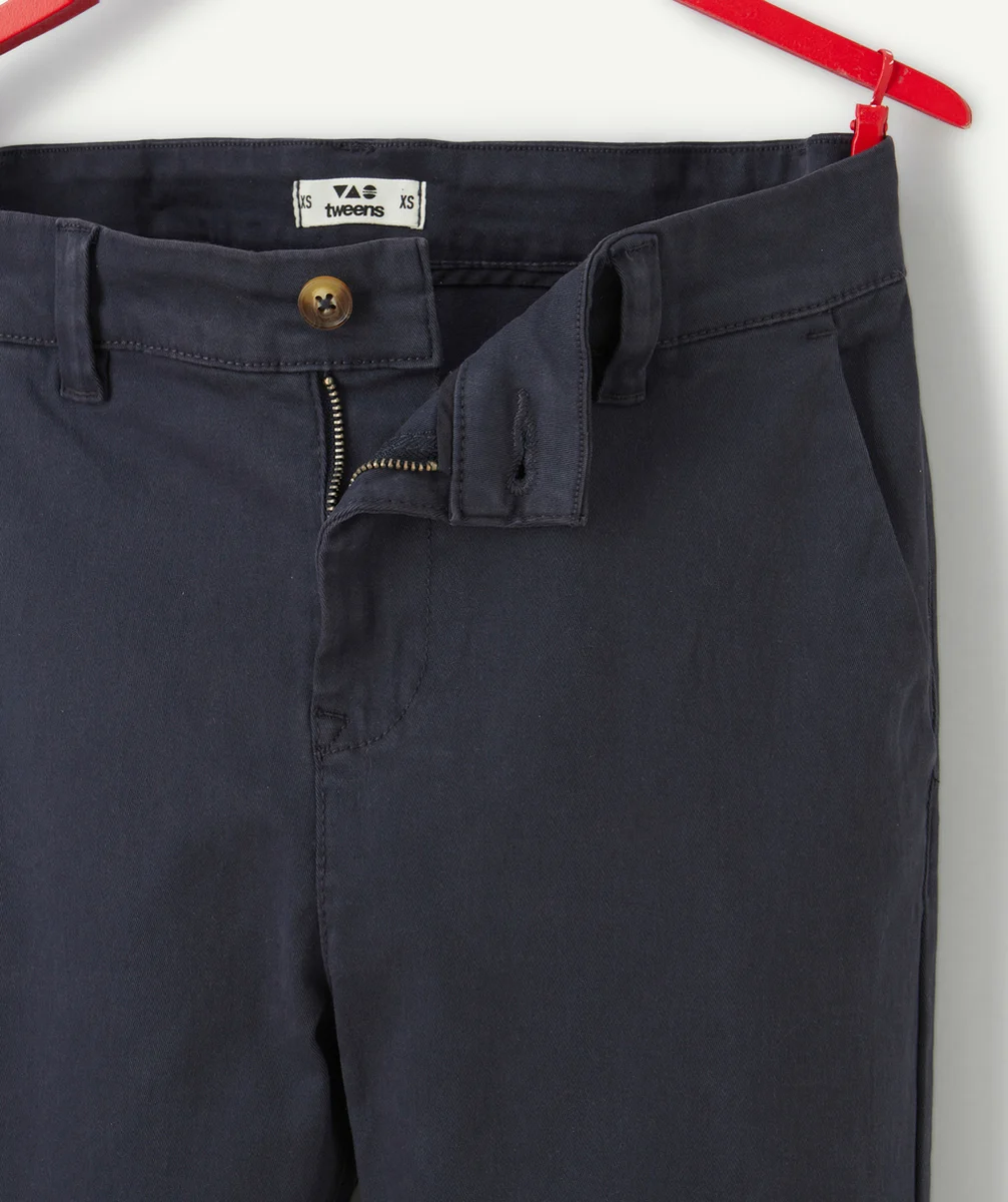 PANTALON CHINO GARÇON EN FIBRES RECYCLÉES BLEU MARINE