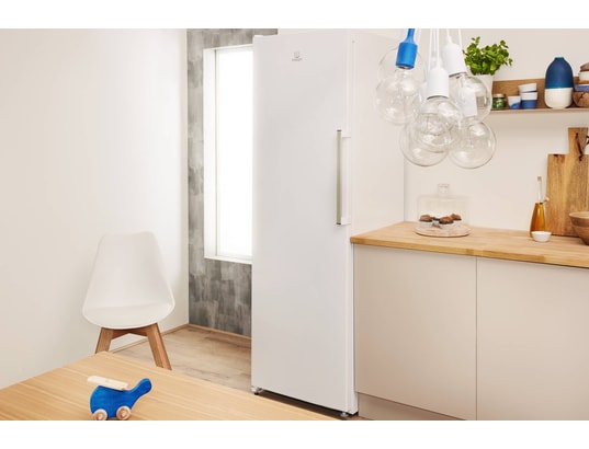 INDESIT - Congélateur armoire UI4F2TWFR