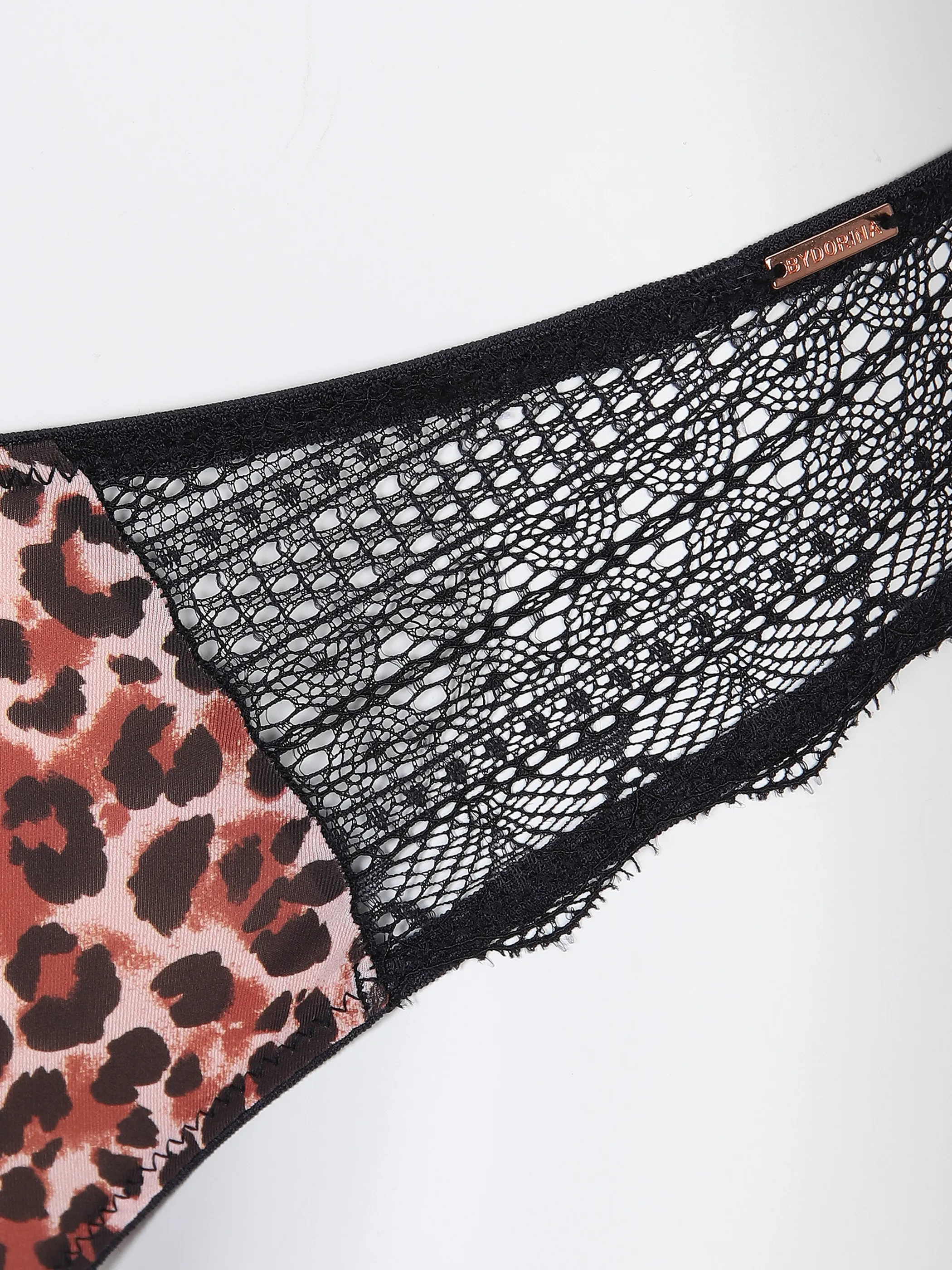 Damen Stringtanga mit Leo Muster